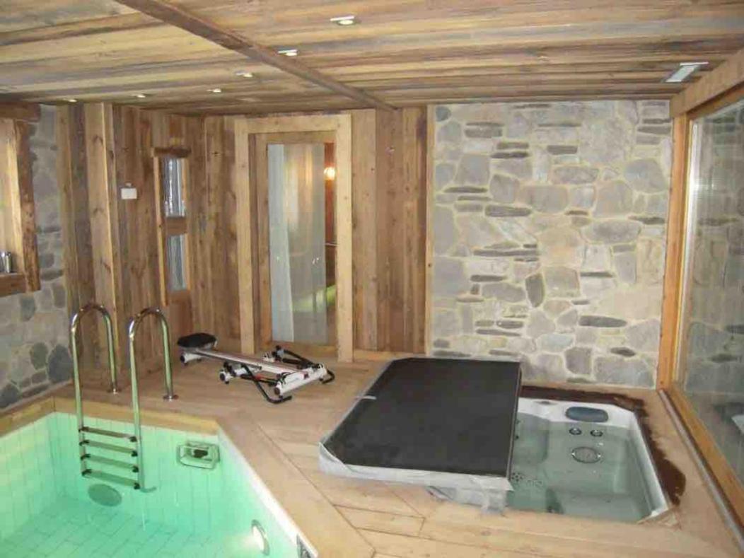 Chalet Javen - 520m2 avec piscine chauffée et home cinéma Megève Extérieur photo